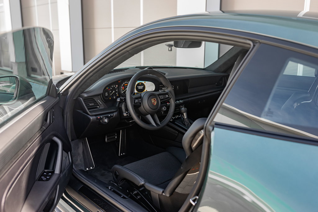 Porsche 992 GT3 Touring