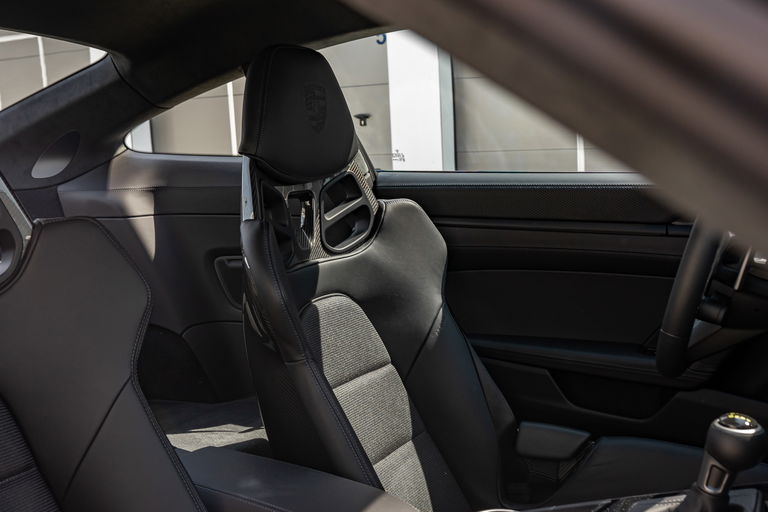 Porsche 992 GT3 Touring