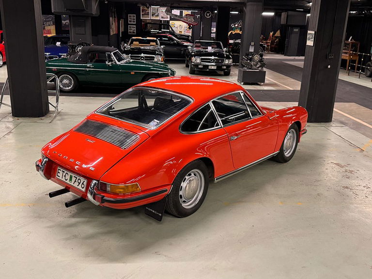 Porsche 911 T