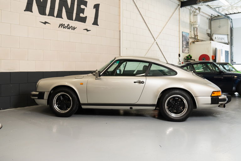 Porsche 911 Carrera 3.2