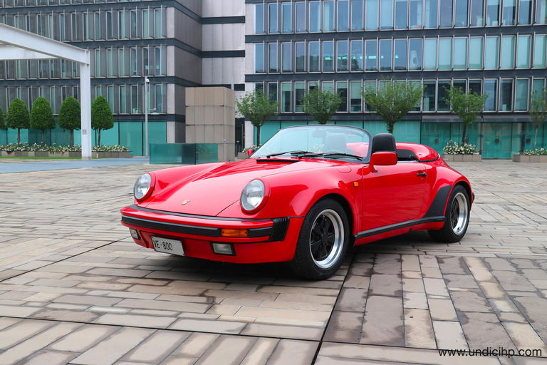 Porsche 911 Carrera 3.2 Speedster