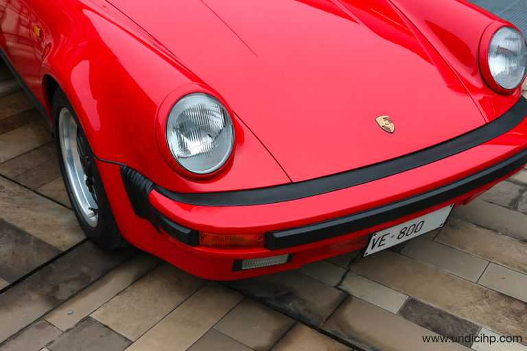 Porsche 911 Carrera 3.2 Speedster