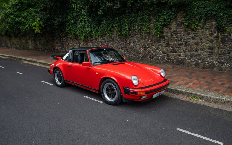 Porsche 911 Carrera 3.2