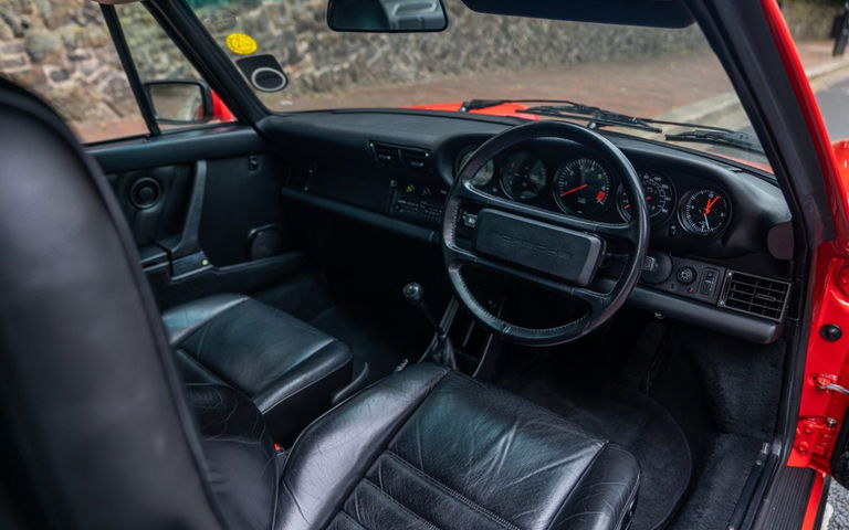 Porsche 911 Carrera 3.2