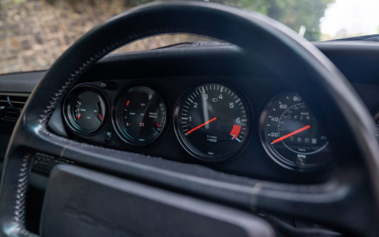 Porsche 911 Carrera 3.2