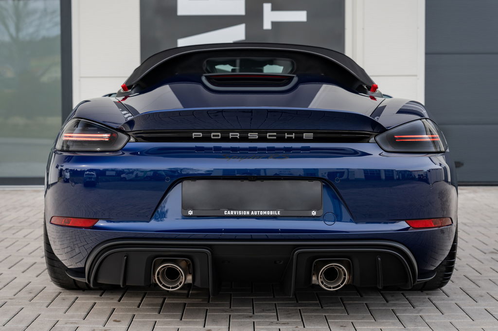 Porsche 718 Spyder RS