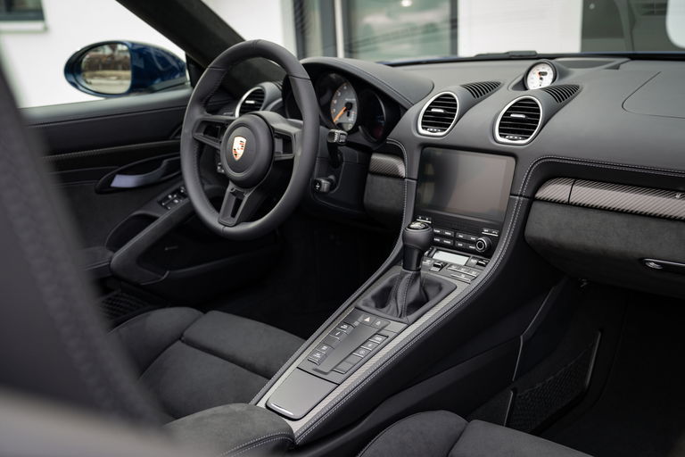 Porsche 718 Spyder RS