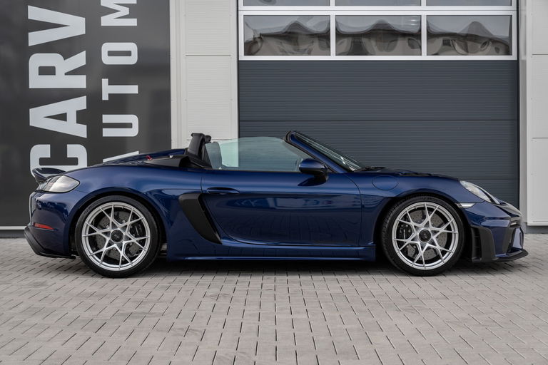 Porsche 718 Spyder RS