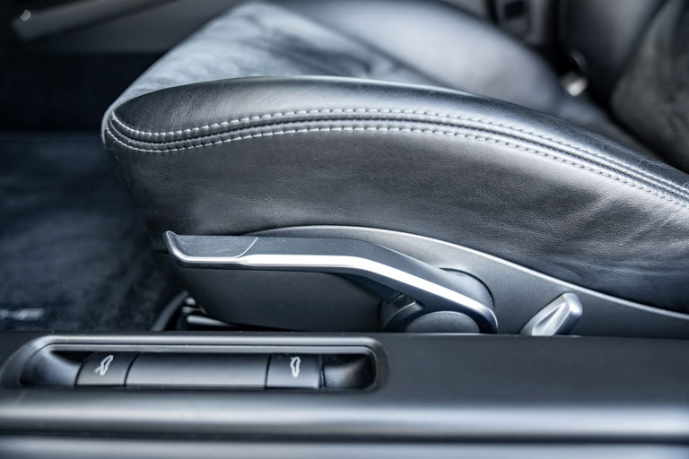 Porsche 997.2 Carrera GTS