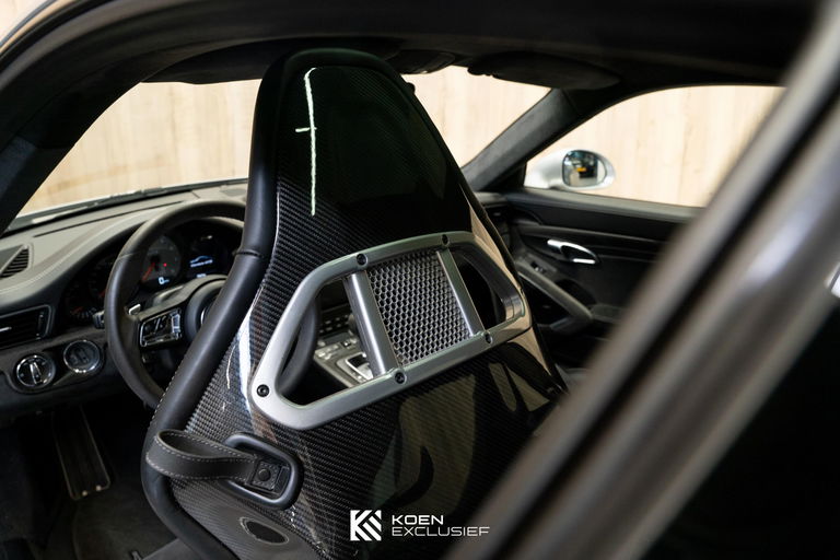 Porsche 991.2 Carrera GTS