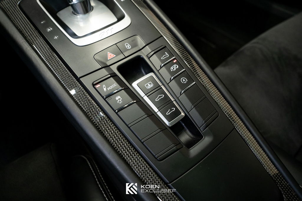 Porsche 991.2 Carrera GTS