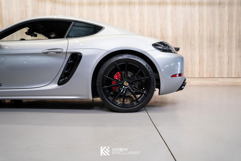Porsche 718 Cayman S