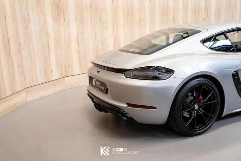 Porsche 718 Cayman S