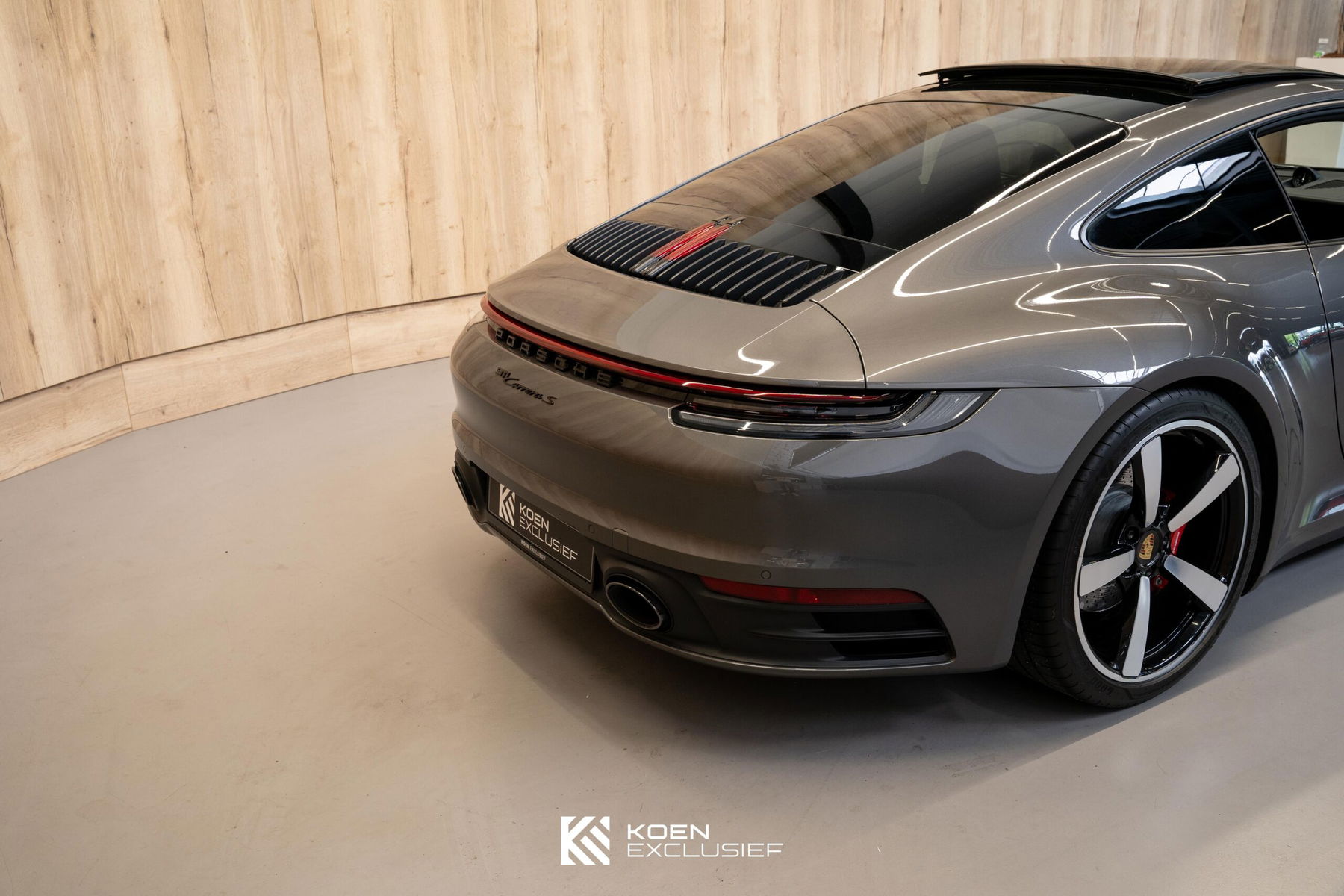 Porsche 992 Carrera S 2019 - elferspot.com - Marketplace for