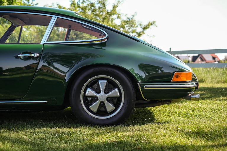 Porsche 911 T