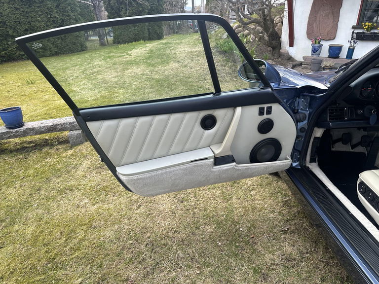 Porsche 964 Carrera 4