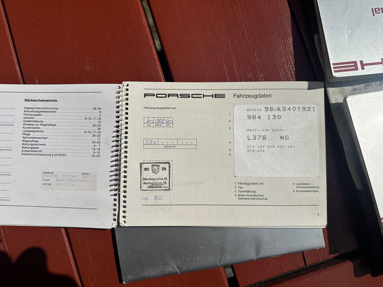 Porsche 964 Carrera 4