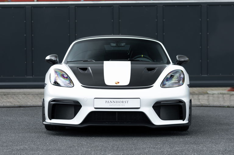 Porsche 718 Spyder RS