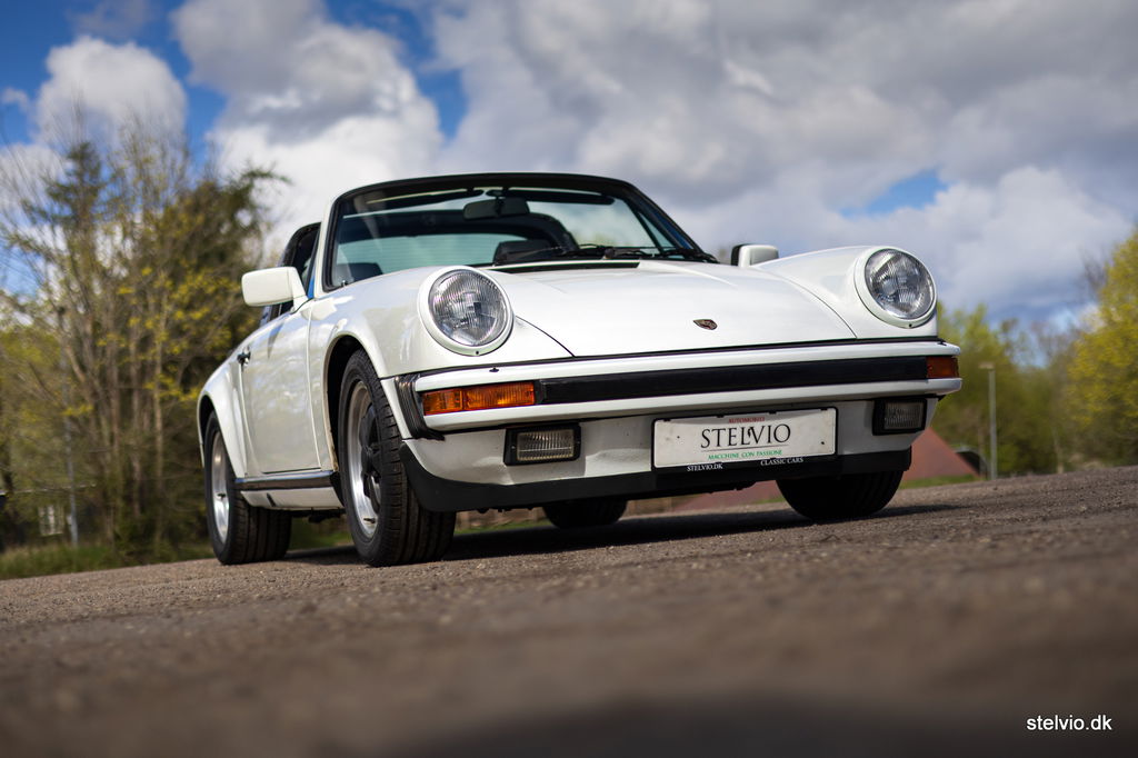 Porsche 911 Carrera 3.2