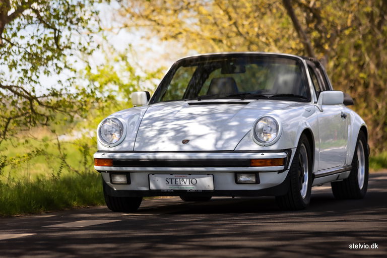 Porsche 911 Carrera 3.2