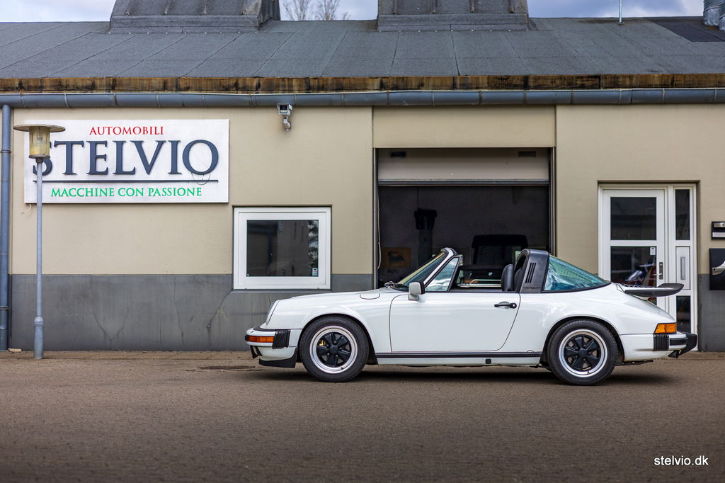 Porsche 911 Carrera 3.2