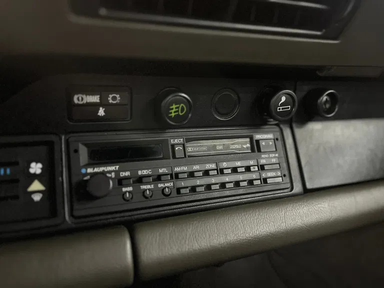 Porsche 911 Carrera 3.2 (US)