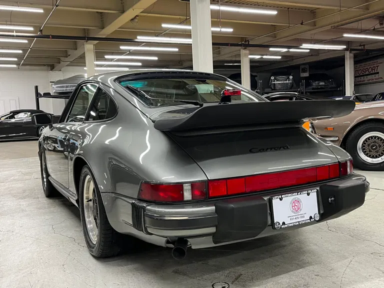 Porsche 911 Carrera 3.2 (US)