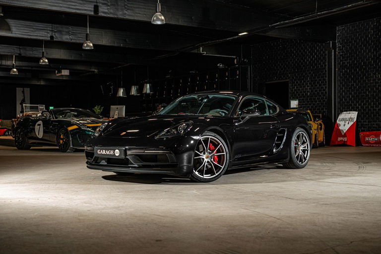 Porsche 718 Cayman GTS
