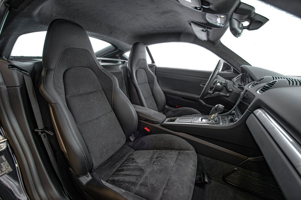 Porsche 718 Cayman GTS