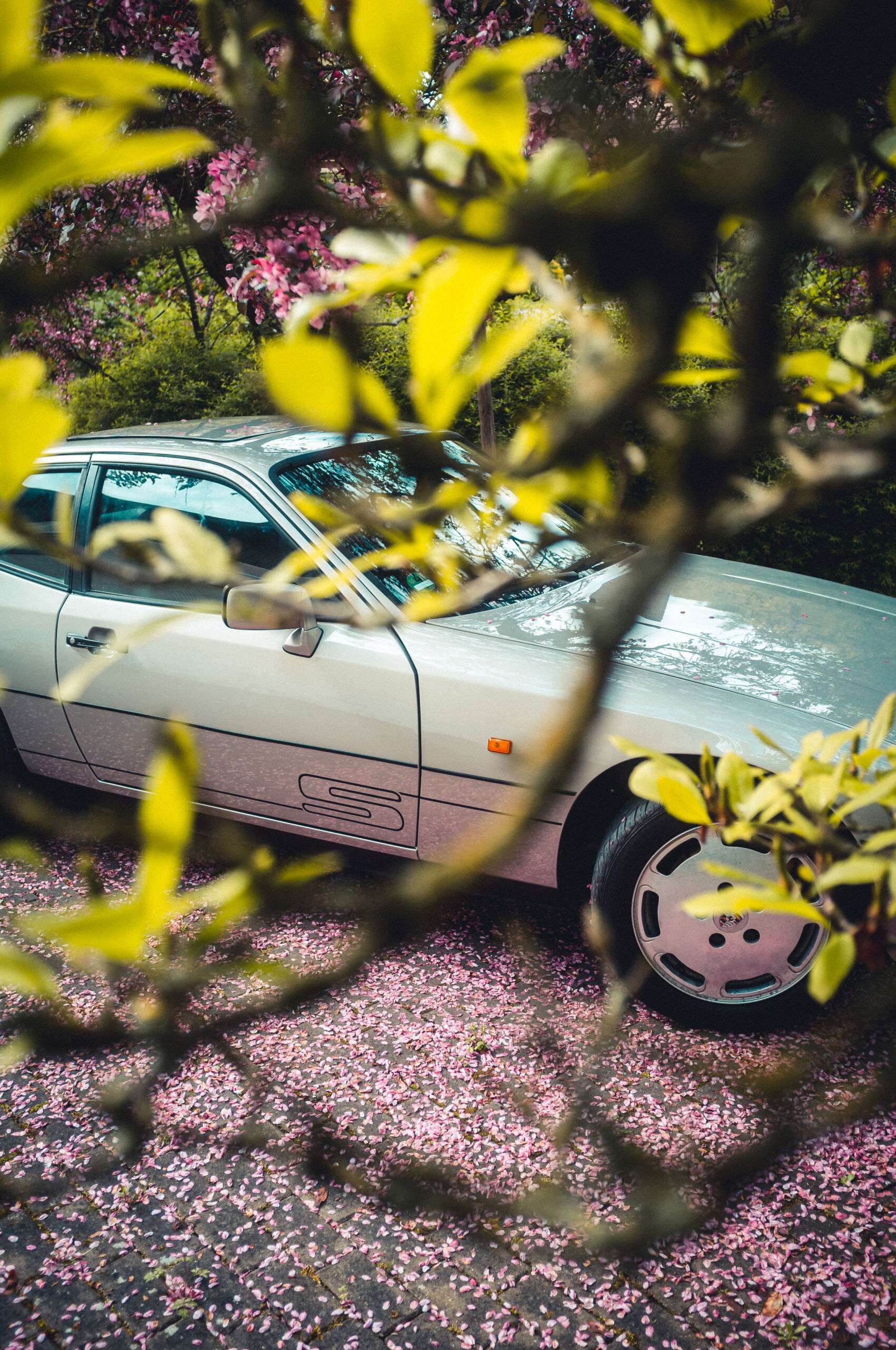 Amadeus Schwed Porsche 924 S grundehrlich