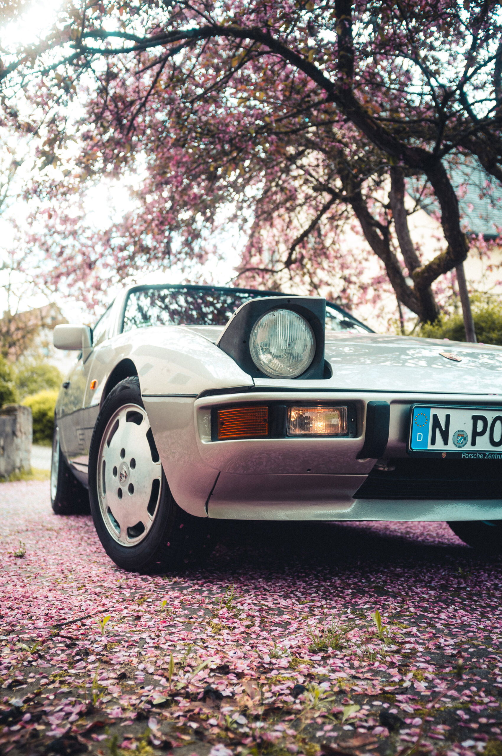 Amadeus Schwed Porsche 924 S grundehrlich