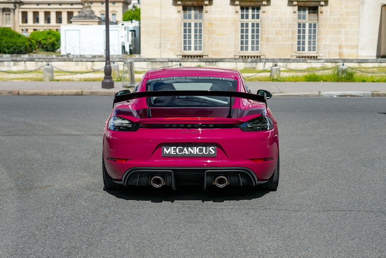 Porsche 718 Cayman GT4 RS