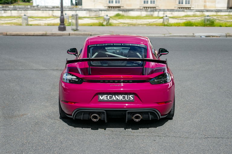 Porsche 718 Cayman GT4 RS