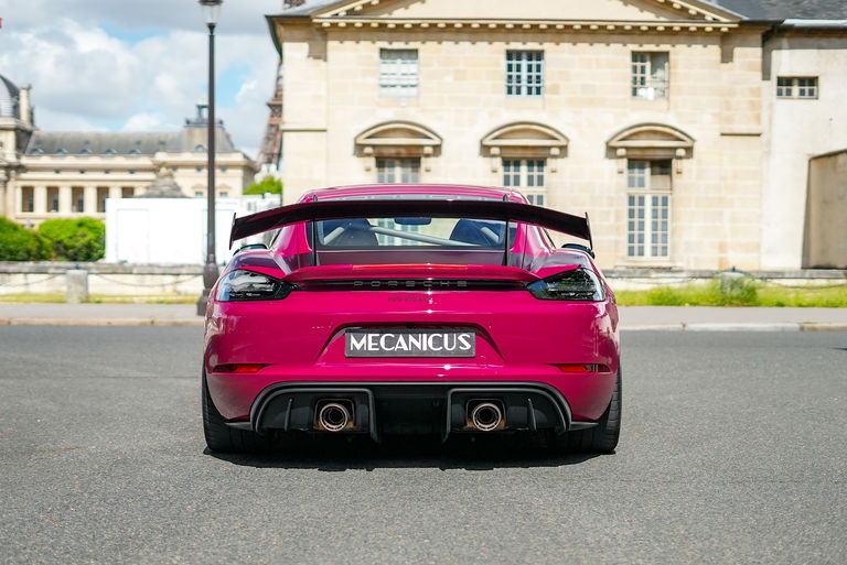 Porsche 718 Cayman GT4 RS