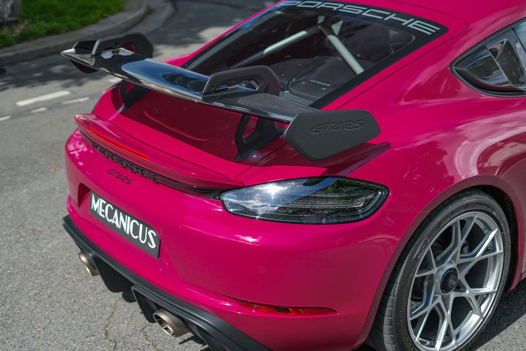 Porsche 718 Cayman GT4 RS