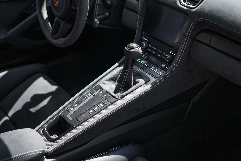 Porsche 718 Cayman GT4 RS