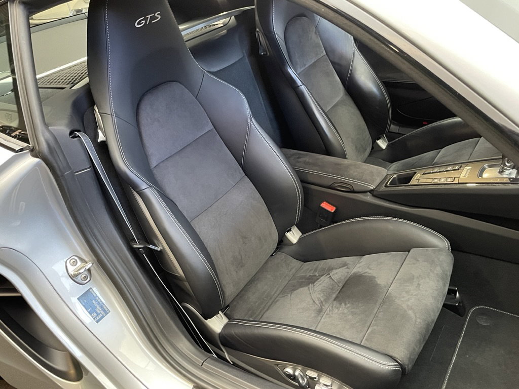 Porsche 981 Cayman GTS