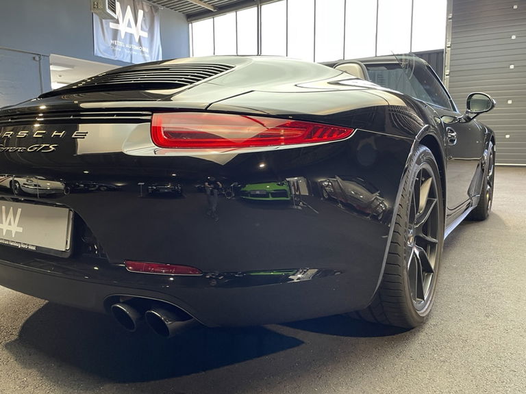 Porsche 991 Carrera GTS