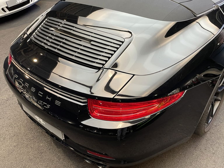 Porsche 991 Carrera GTS