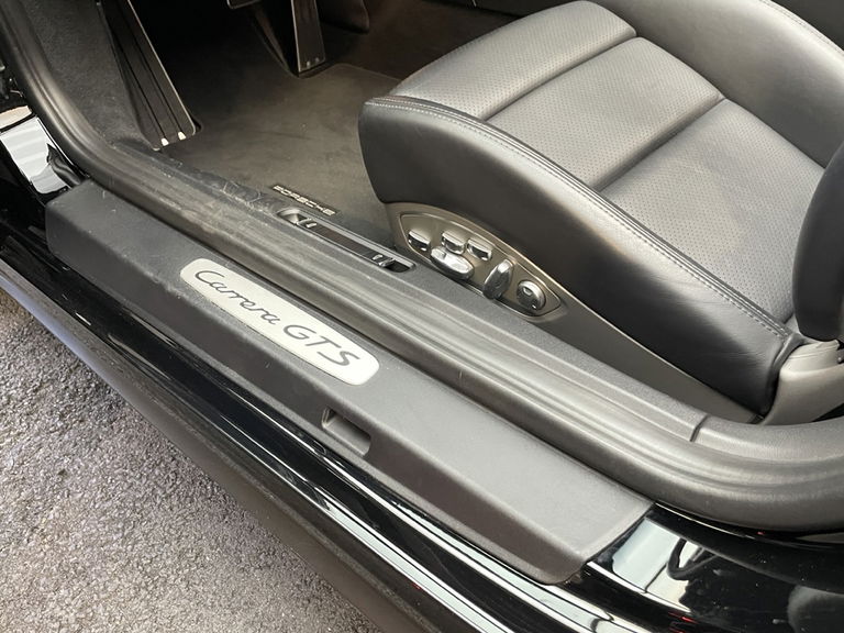 Porsche 991 Carrera GTS