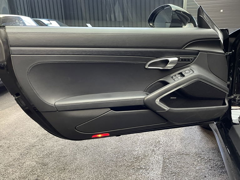 Porsche 991 Carrera GTS