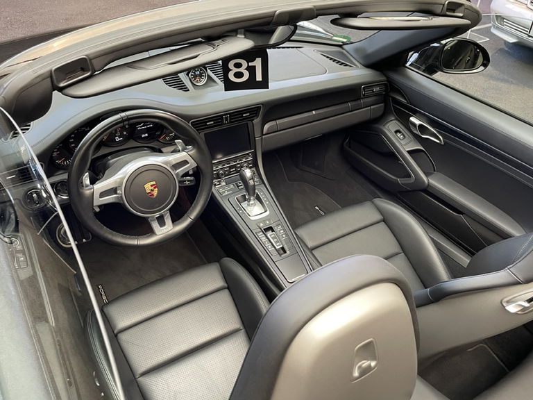 Porsche 991 Carrera GTS