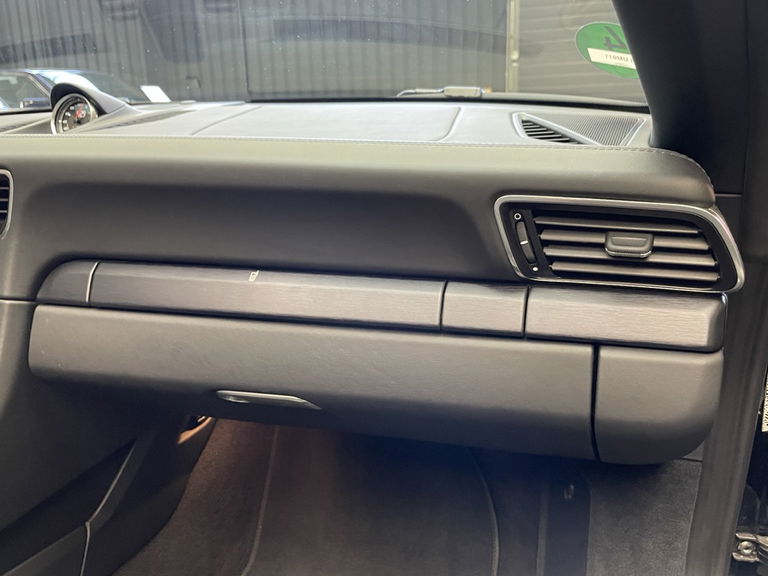 Porsche 991 Carrera GTS