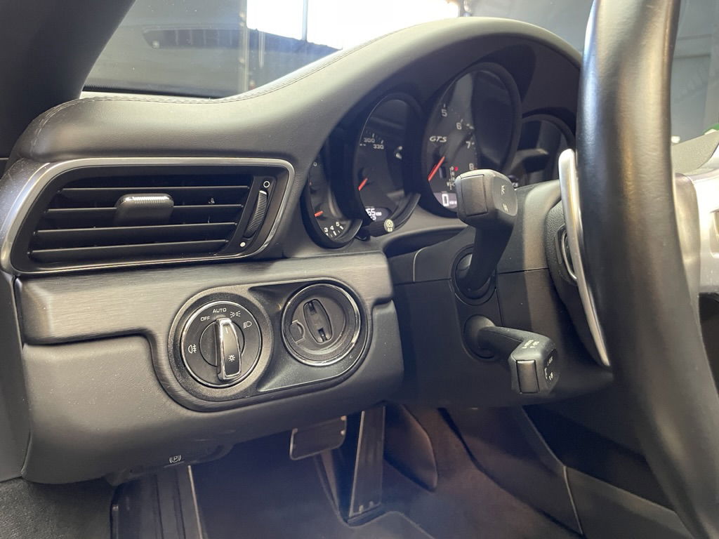 Porsche 991 Carrera GTS