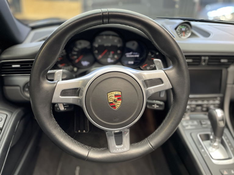 Porsche 991 Carrera GTS