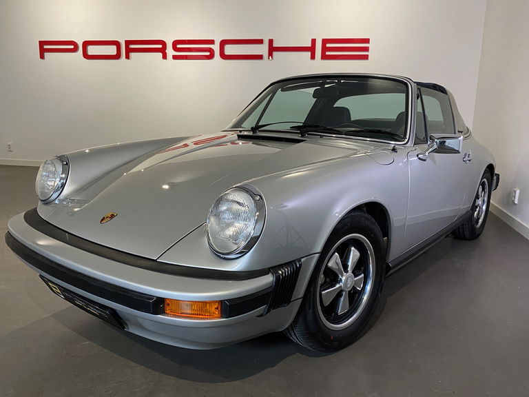 Porsche 911 S 
