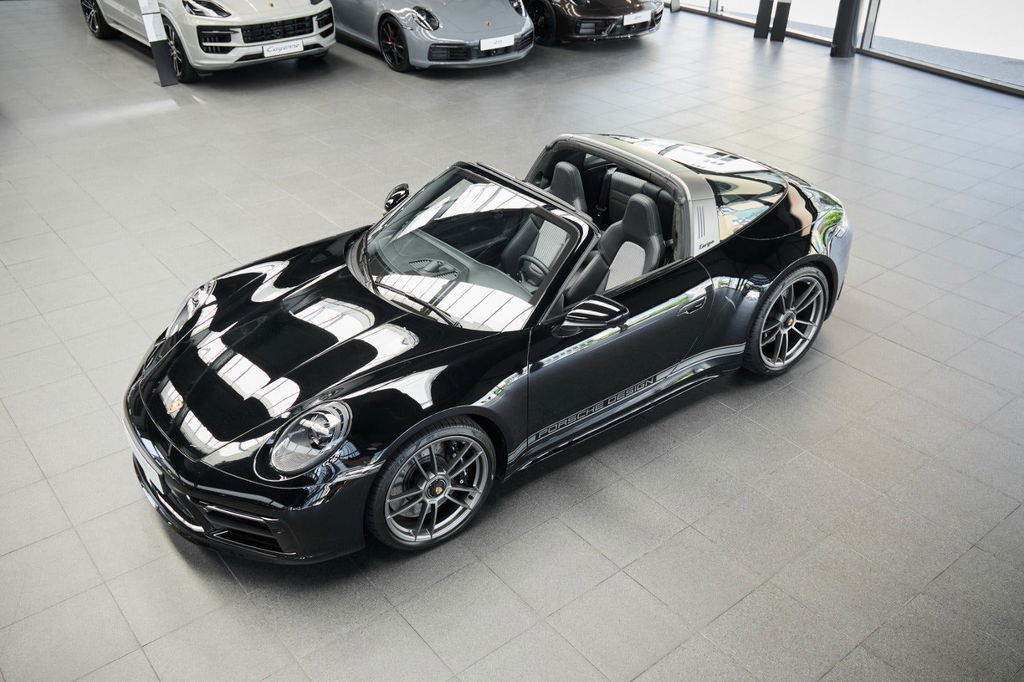 Porsche 992 Edition 50 Jahre Porsche Design