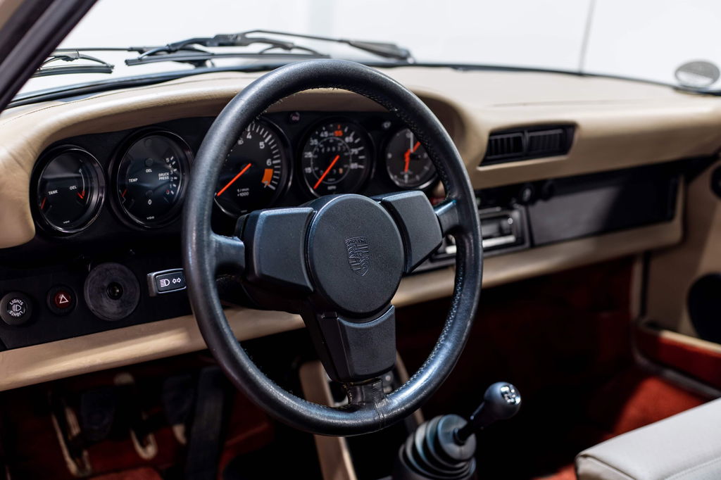 Porsche 911 SC