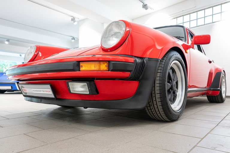 Porsche 911 Turbo 3.3