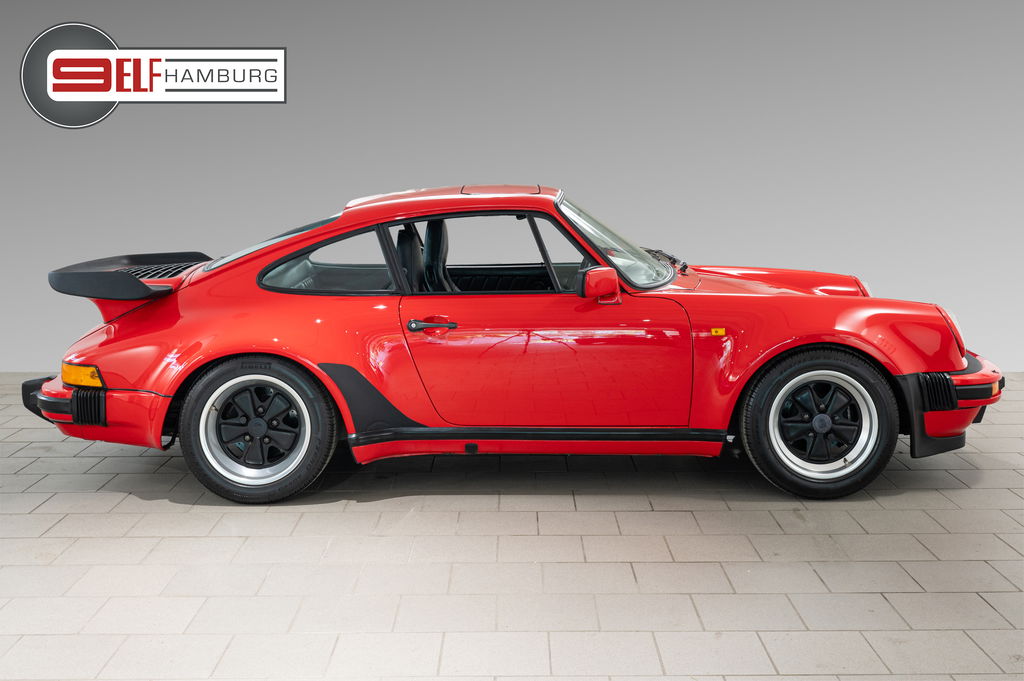 Porsche 911 Turbo 3.3